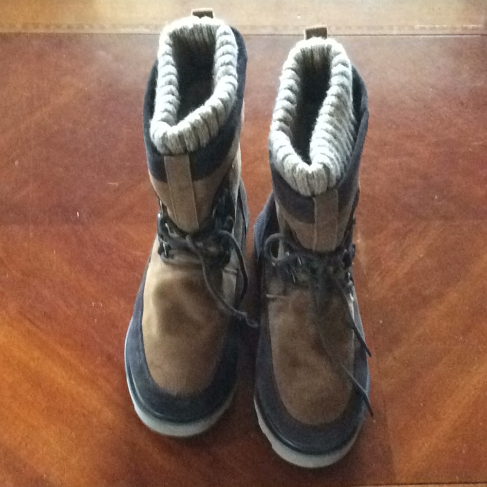 Bear paw boots 8